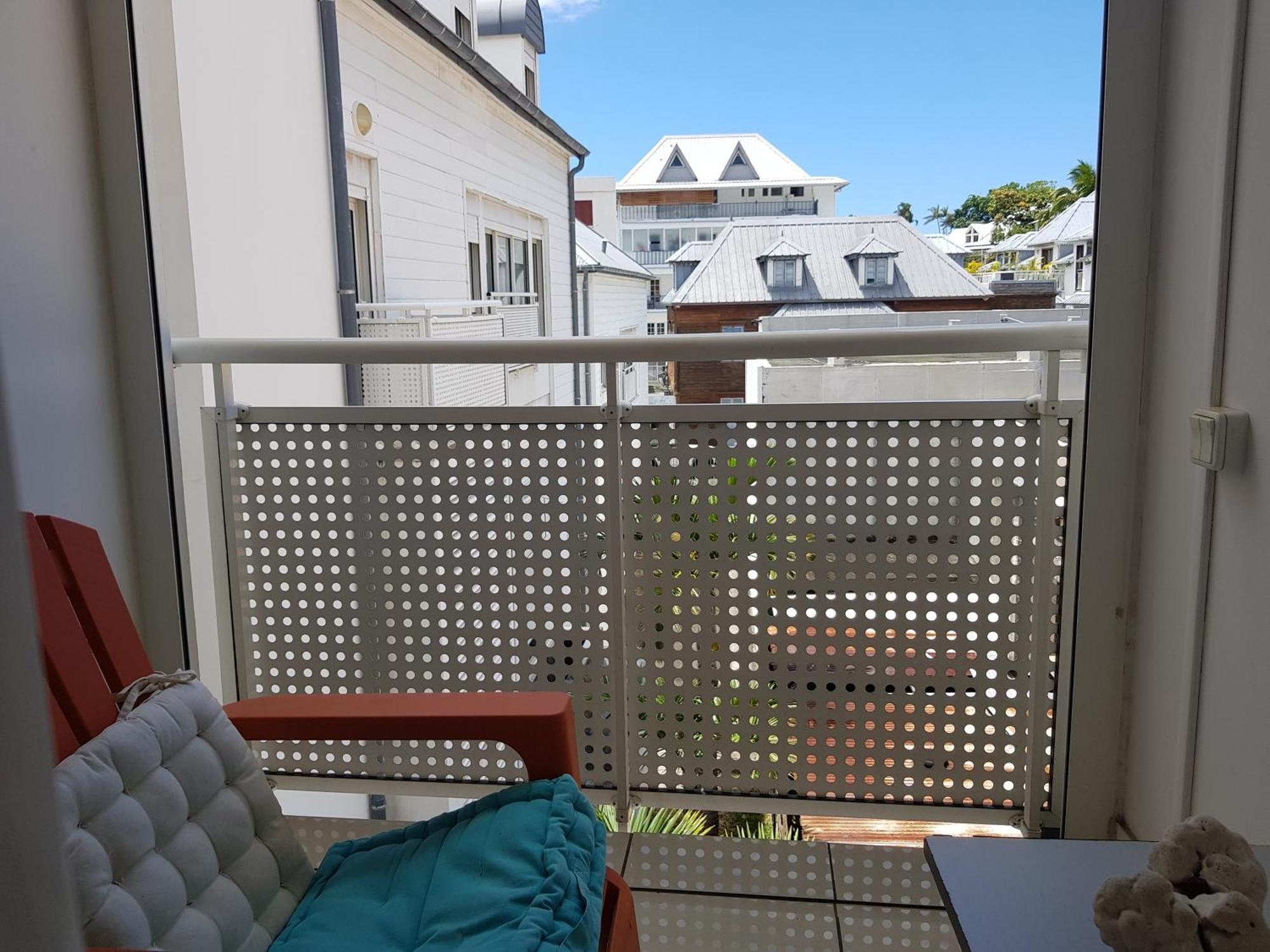 T3 Dans Residence Bon Standing Tres Proche Centre Ville Saint Denis 외부 사진